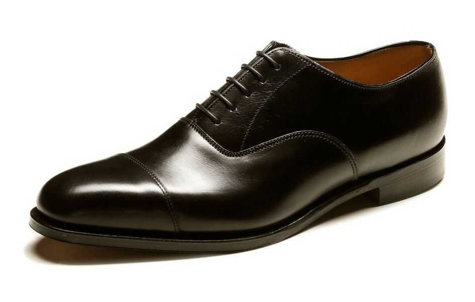 Оксфорды, дерби и лоферы: как разбираться в мужской обуви