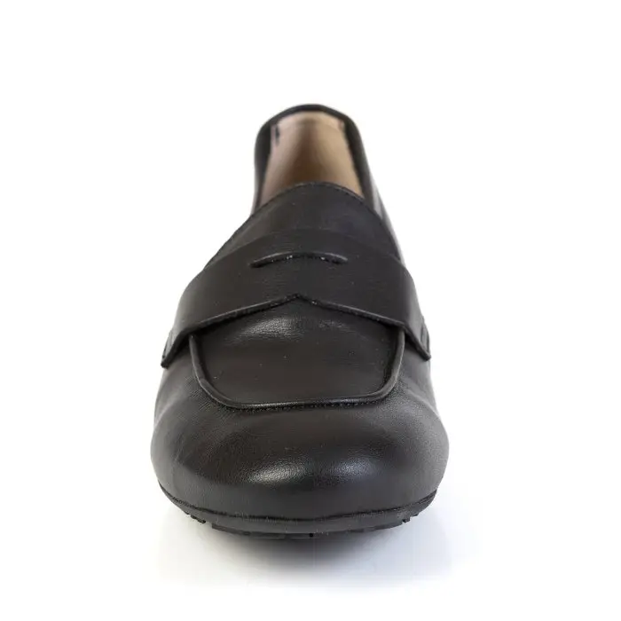 Лоферы женские Wonders 186888 черный