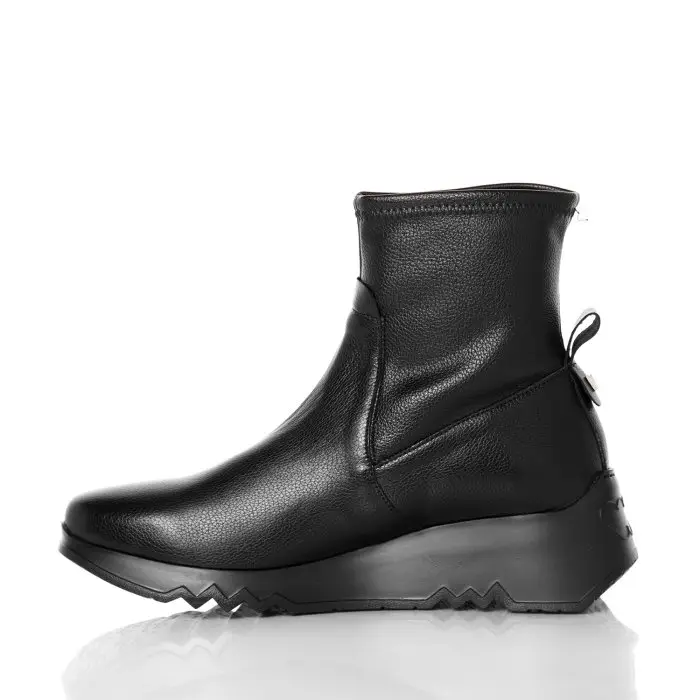 Полусапоги женские Wonders 183436 черный