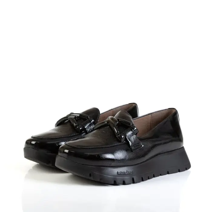 Лоферы женские Wonders 186239 черный