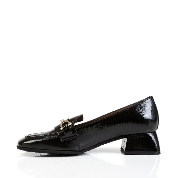 Лоферы женские Wonders 186895 черный