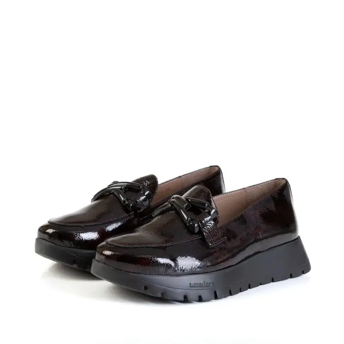 Лоферы женские Wonders 186215 красный