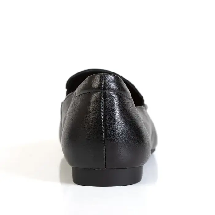 Лоферы женские MADIA MARA 187225 черный