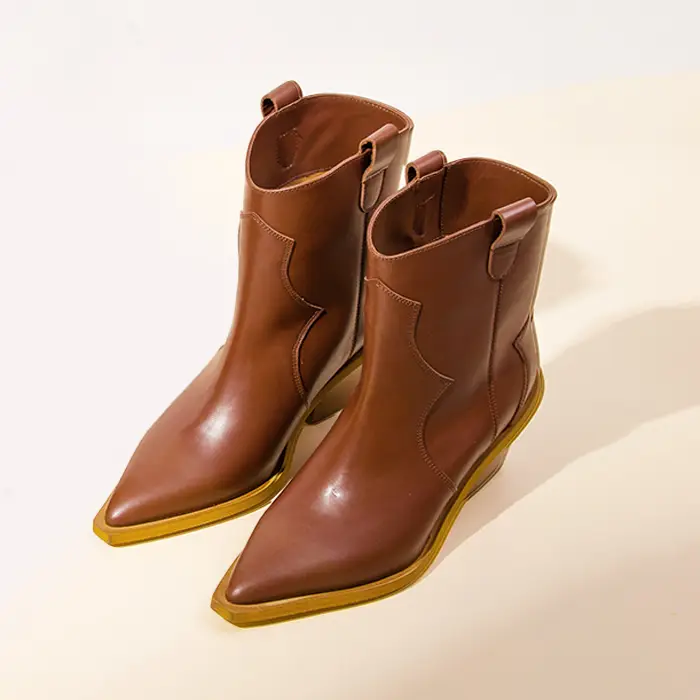 Оттенок шоколадного мусса: главный тренд осень-зима 2025/2026 в обуви