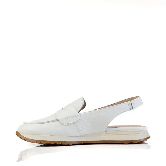 Лоферы женские Wonders 187412 белый
