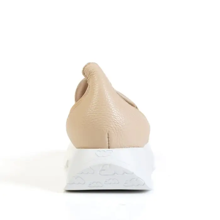 Лоферы женские Wonders 187896 бежевый