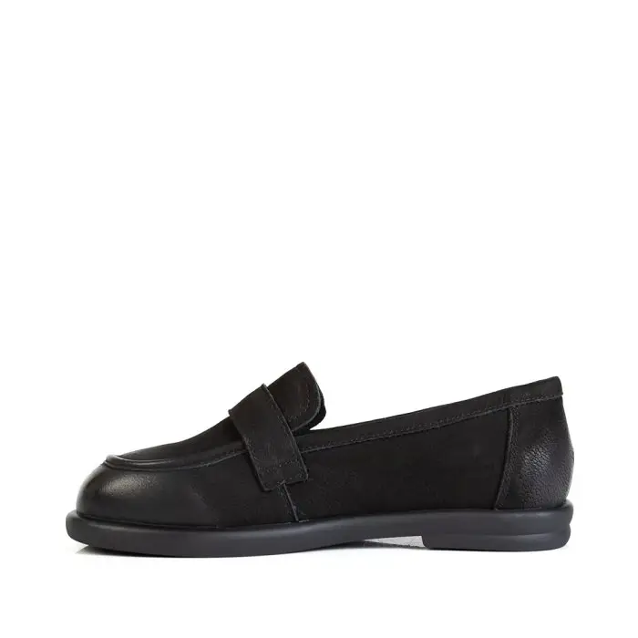 Лоферы женские MADIA MARA 187222 черный