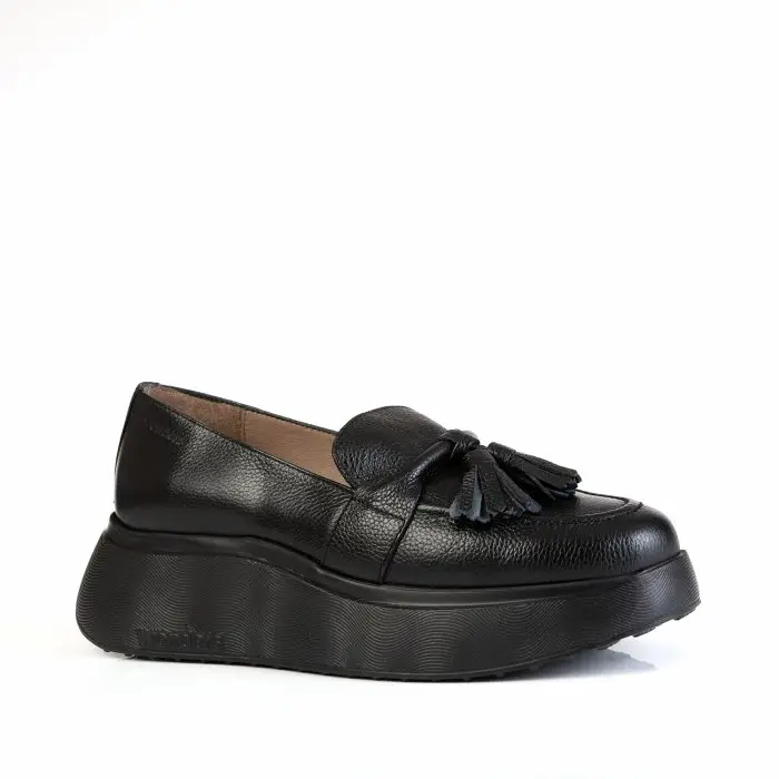 Лоферы женские Wonders 186221 черный