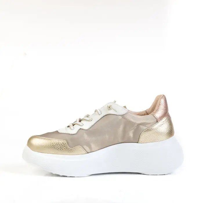 Кроссовки женские Wonders 187954 золотой