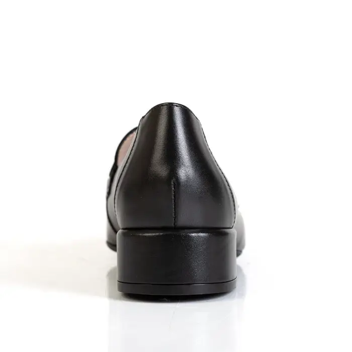 Лоферы женские Wonders 187150 черный