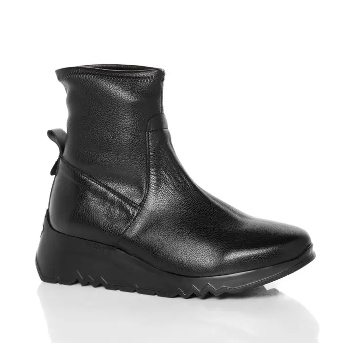 Полусапоги женские Wonders 183436 черный