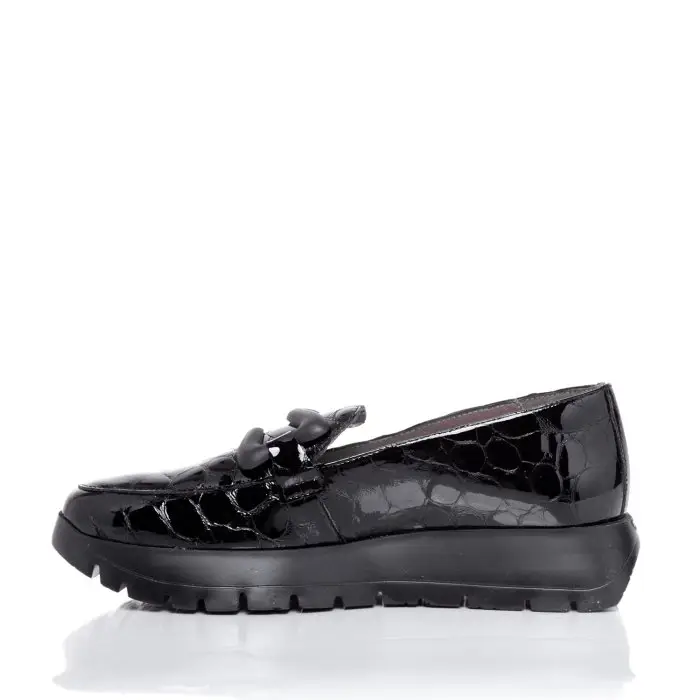 Лоферы женские Wonders 183396 черный