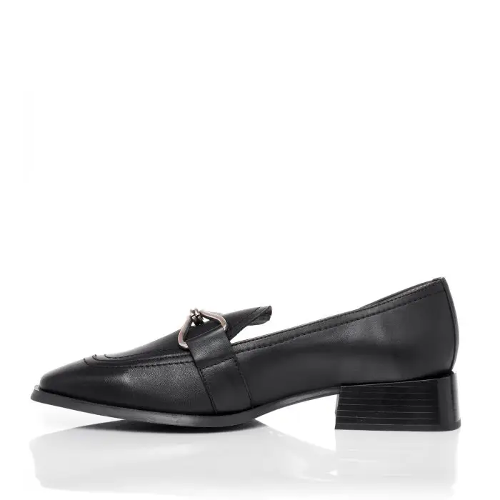 Лоферы женские Wonders 183413 черный