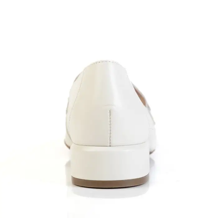 Лоферы женские Wonders 187965 белый