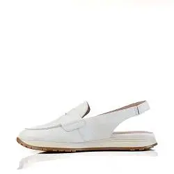 Лоферы женские Wonders 187412 белый