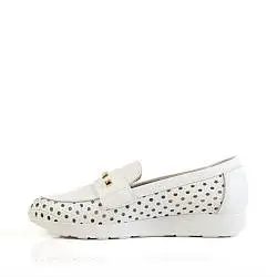 Лоферы женские PITILLOS 188236 белый