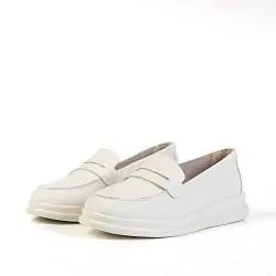 Лоферы женские Pirochi 187452 белый