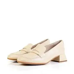 Лоферы женские Wonders 187903 бежевый