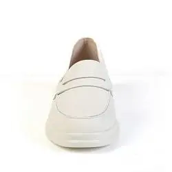 Лоферы женские Pirochi 187452 белый