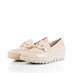 Лоферы женские Wonders 187946 бежевый