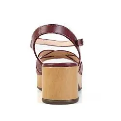 Босоножки женские Wonders 188293 красный