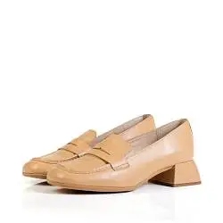 Лоферы женские Wonders 187904 бежевый