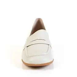 Лоферы женские Wonders 187942 белый