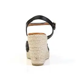 Босоножки женские Wonders 188310 черный