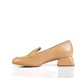 Лоферы женские Wonders 187904 бежевый