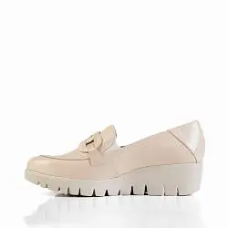 Лоферы женские Wonders 187946 бежевый
