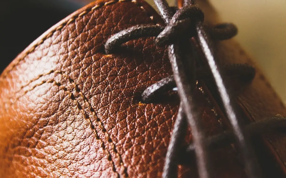 Обувь из искусственной кожи: плюсы и минусы